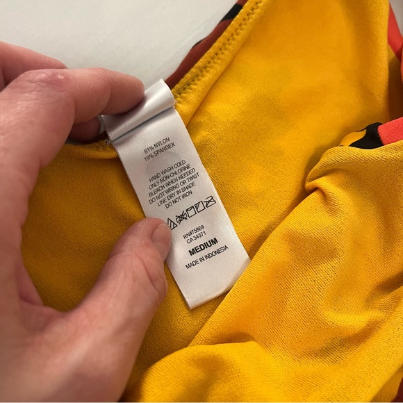 Camo Bikini Set Size M - Picture 6 of 11